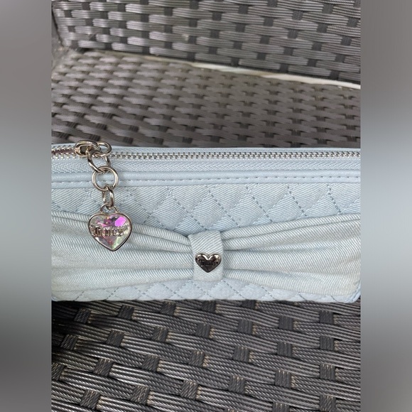 Juicy Couture Wallet,Sky Blue Quilted Wallet with Heart Charm,women’s Wallet. - Picture 4 of 16